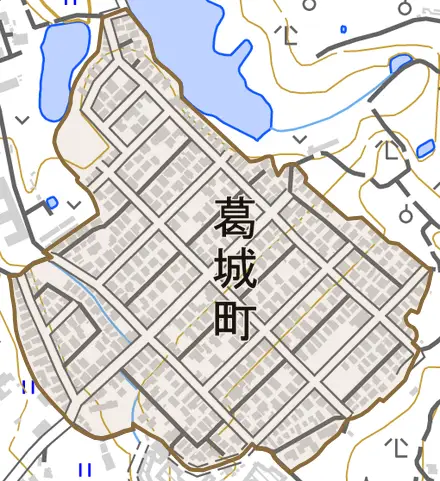 葛城町とその周辺の地図。町の範囲を重ねている