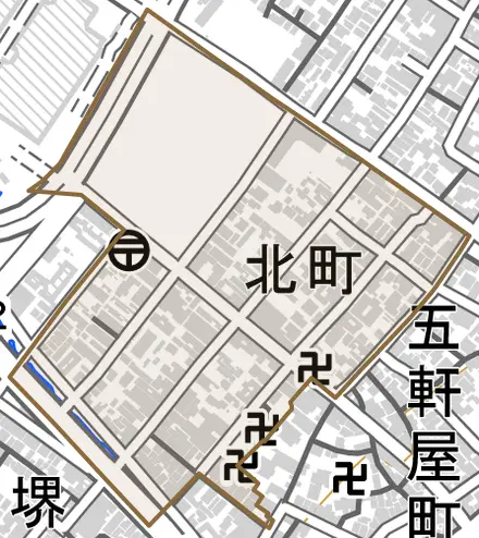 北町とその周辺の地図。町の範囲を重ねている
