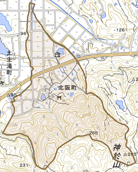 北阪町とその周辺の地図。町の範囲を重ねている