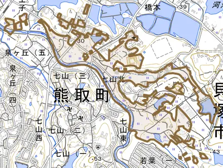 七山北とその周辺の地図。町の範囲を重ねている