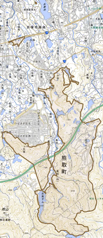 大字久保とその周辺の地図。町の範囲を重ねている