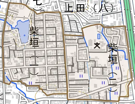 柴垣とその周辺の地図。町の範囲を重ねている