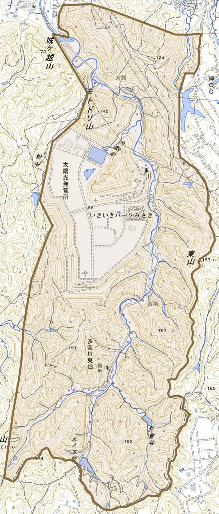 多奈川東畑とその周辺の地図。町の範囲を重ねている
