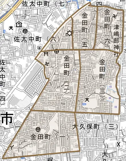 金田町とその周辺の地図。町の範囲を重ねている