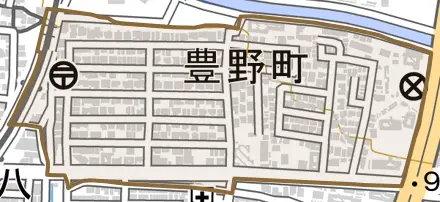 豊野町とその周辺の地図。町の範囲を重ねている