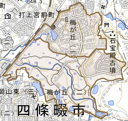 梅が丘とその周辺の地図。町の範囲を重ねている