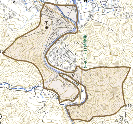 下田とその周辺の地図。町の範囲を重ねている