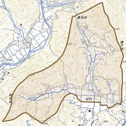 山内とその周辺の地図。町の範囲を重ねている