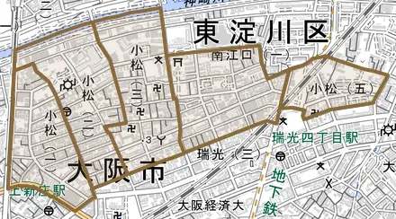 小松とその周辺の地図。町の範囲を重ねている