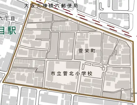 菅栄町とその周辺の地図。町の範囲を重ねている