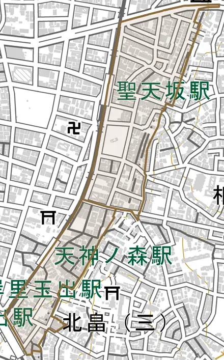 天神ノ森とその周辺の地図。町の範囲を重ねている