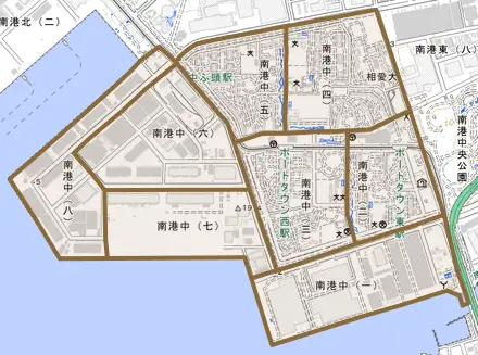 南港中とその周辺の地図。町の範囲を重ねている