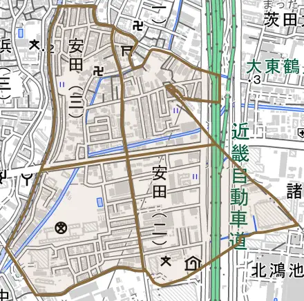 安田とその周辺の地図。町の範囲を重ねている
