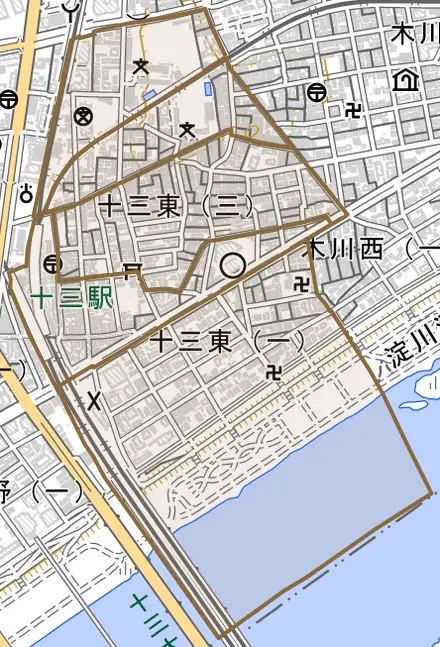 十三東とその周辺の地図。町の範囲を重ねている