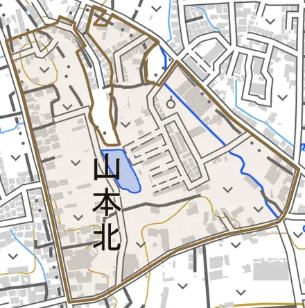 山本北とその周辺の地図。町の範囲を重ねている