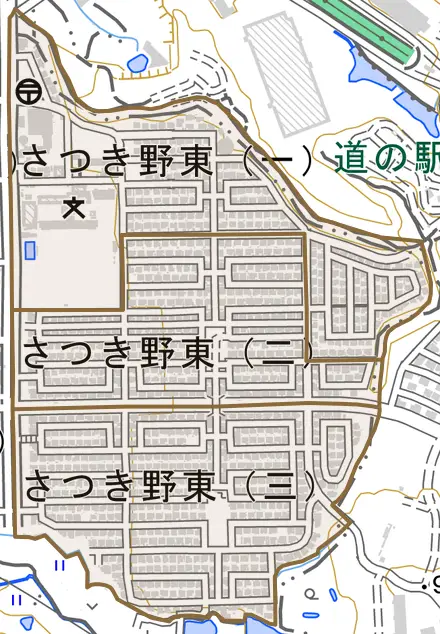 さつき野東とその周辺の地図。町の範囲を重ねている