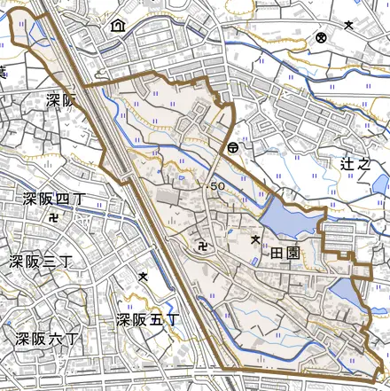 田園とその周辺の地図。町の範囲を重ねている