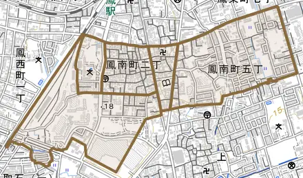 鳳南町とその周辺の地図。町の範囲を重ねている