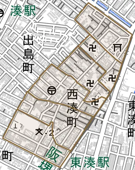 西湊町とその周辺の地図。町の範囲を重ねている