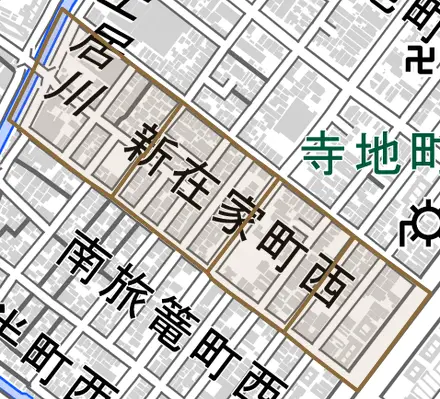 新在家町西とその周辺の地図。町の範囲を重ねている
