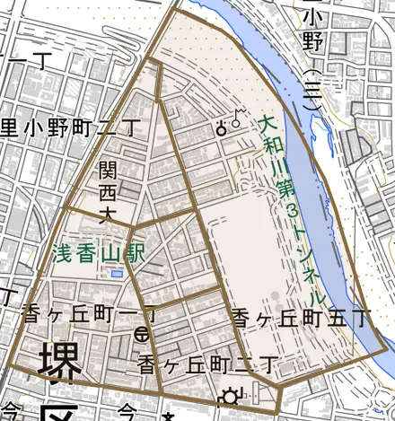 香ヶ丘町とその周辺の地図。町の範囲を重ねている
