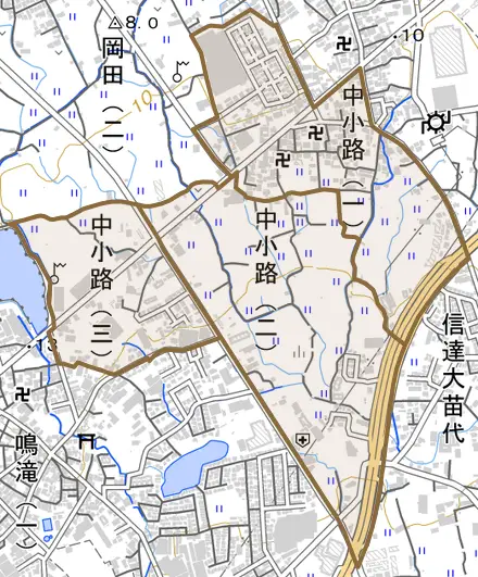中小路とその周辺の地図。町の範囲を重ねている
