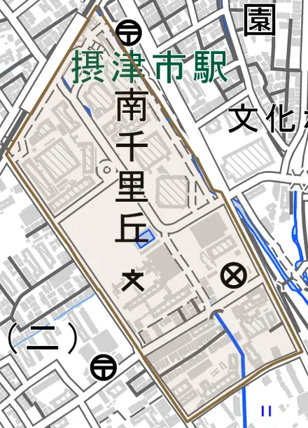 南千里丘とその周辺の地図。町の範囲を重ねている