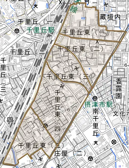 千里丘東とその周辺の地図。町の範囲を重ねている