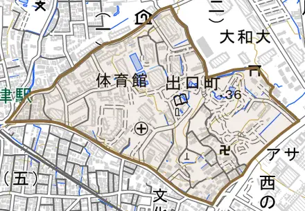 出口町とその周辺の地図。町の範囲を重ねている