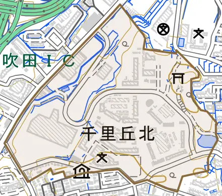 千里丘北とその周辺の地図。町の範囲を重ねている