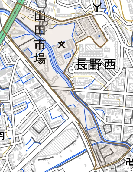 山田市場とその周辺の地図。町の範囲を重ねている