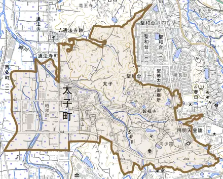 大字太子とその周辺の地図。町の範囲を重ねている