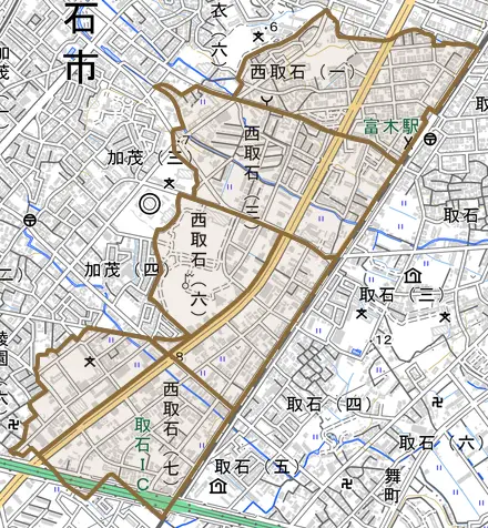 西取石とその周辺の地図。町の範囲を重ねている