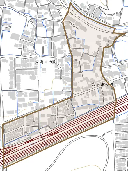 安満東の町とその周辺の地図。町の範囲を重ねている