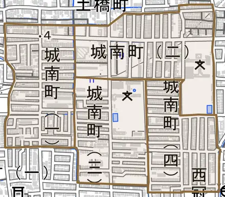城南町とその周辺の地図。町の範囲を重ねている