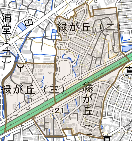 緑が丘とその周辺の地図。町の範囲を重ねている