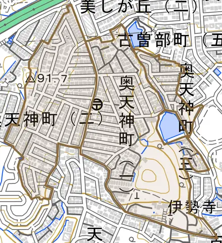 奥天神町とその周辺の地図。町の範囲を重ねている
