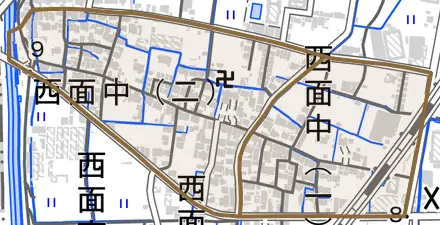 西面中とその周辺の地図。町の範囲を重ねている