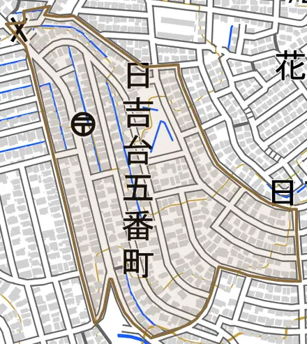 日吉台五番町とその周辺の地図。町の範囲を重ねている