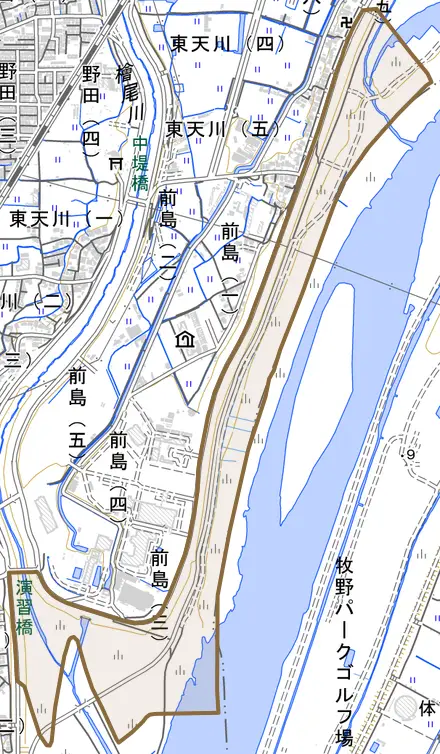 大字前島とその周辺の地図。町の範囲を重ねている