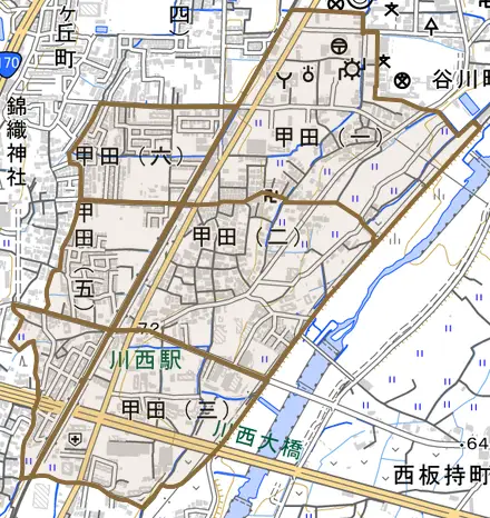 甲田とその周辺の地図。町の範囲を重ねている