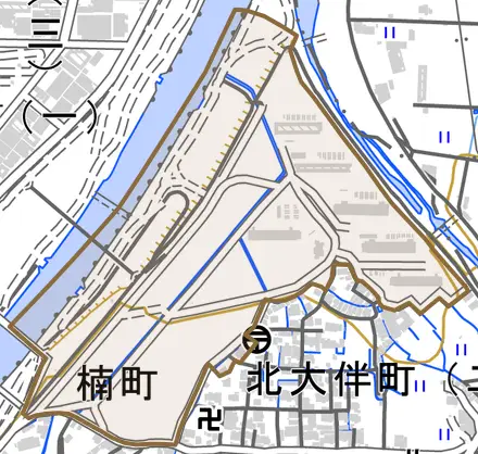 楠町とその周辺の地図。町の範囲を重ねている