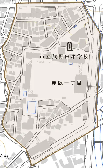 赤阪とその周辺の地図。町の範囲を重ねている