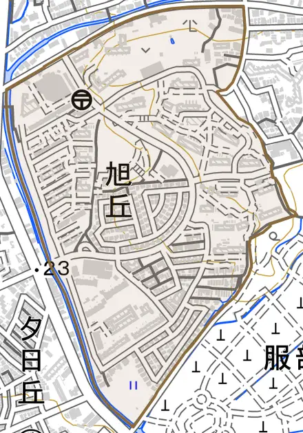 旭丘とその周辺の地図。町の範囲を重ねている