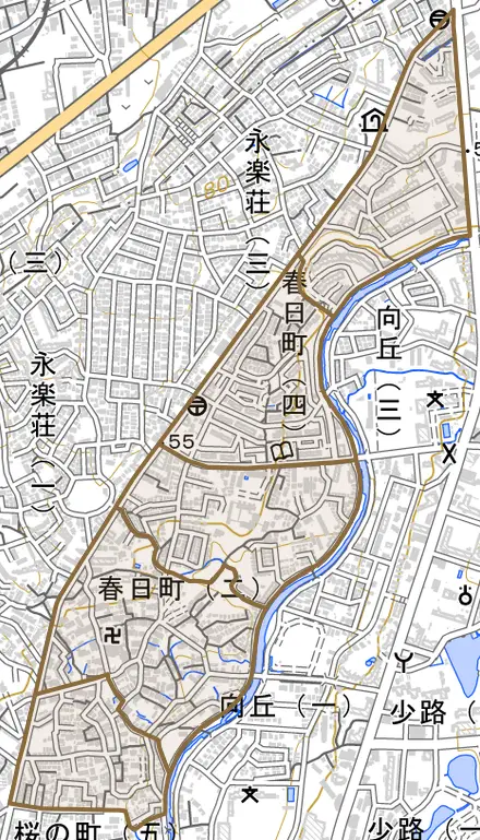 春日町とその周辺の地図。町の範囲を重ねている