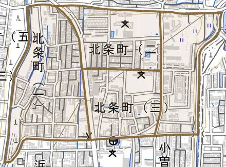 北条町とその周辺の地図。町の範囲を重ねている