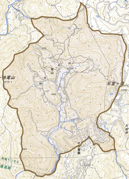 高山とその周辺の地図。町の範囲を重ねている