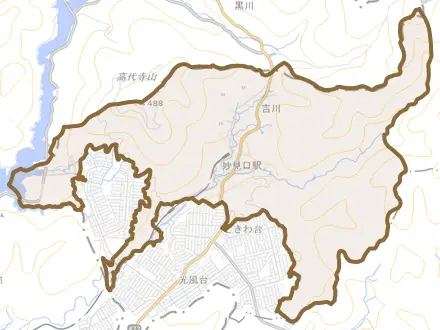 吉川とその周辺の地図。町の範囲を重ねている