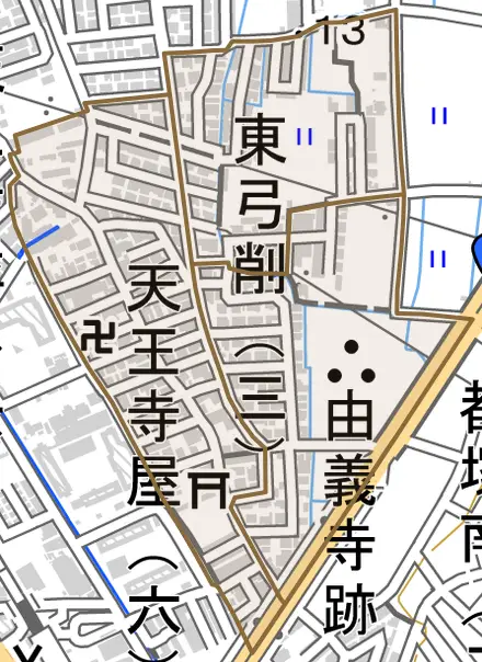 東弓削とその周辺の地図。町の範囲を重ねている