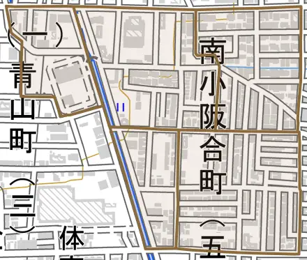 南小阪合町とその周辺の地図。町の範囲を重ねている